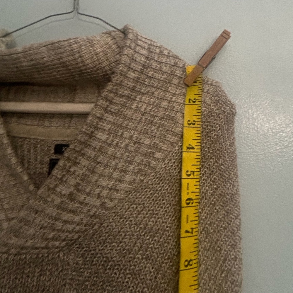 American Rag sweater - Picture 4 of 12